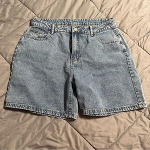 SHEIN Loose Casual Solid Bermuda Denim Shorts